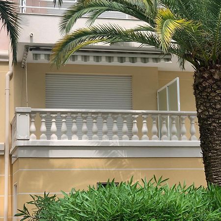Апартаменти Le Tropical Фрежус Екстер'єр фото
